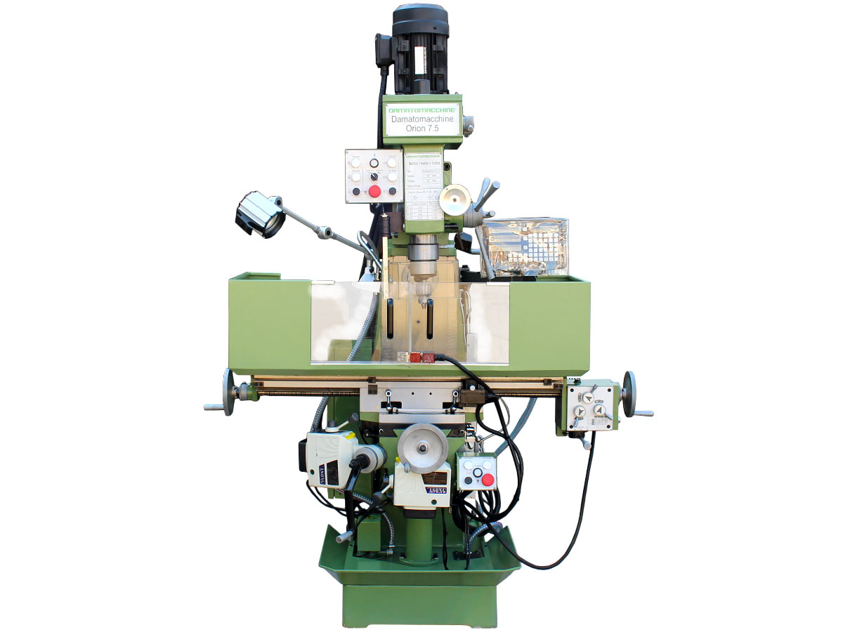 Universal milling machine