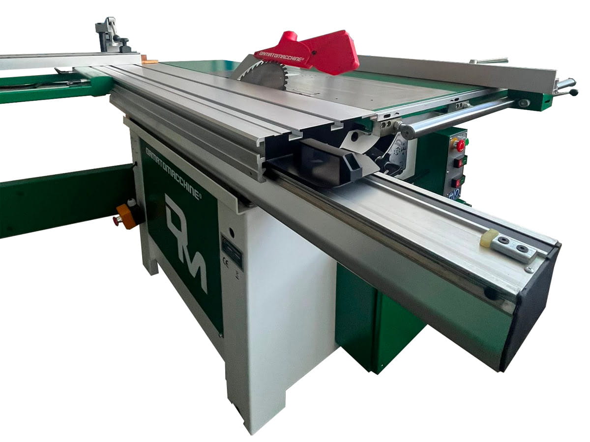 Wood squaring machine with 1600 mm carriage and independent spindle moulder powered by 1 single-phase 3 hp motor (also three-phase on request)
