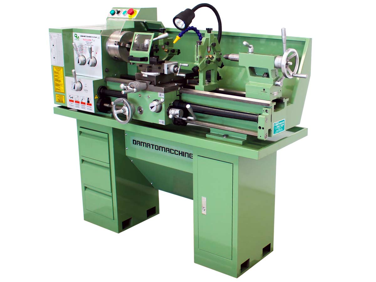 Metal Lathe with distance between centers of 800 mm, water cooling pump, max swing over bed 330 mm and single-phase motor 1500 W 