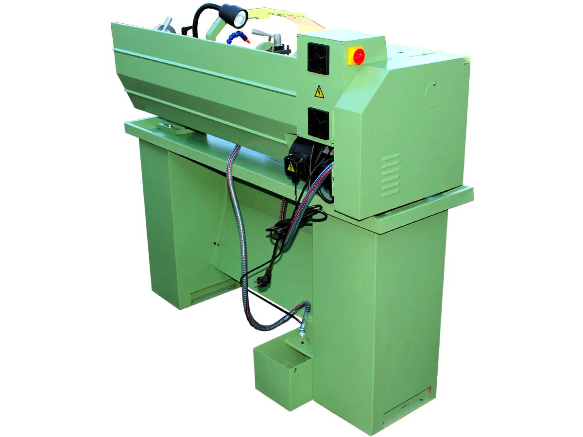 Lathe with 880 mm distance between centers, 1500 W single-phase motor (three-phase version is available on request)